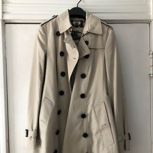 Burberry Sandringham Trench